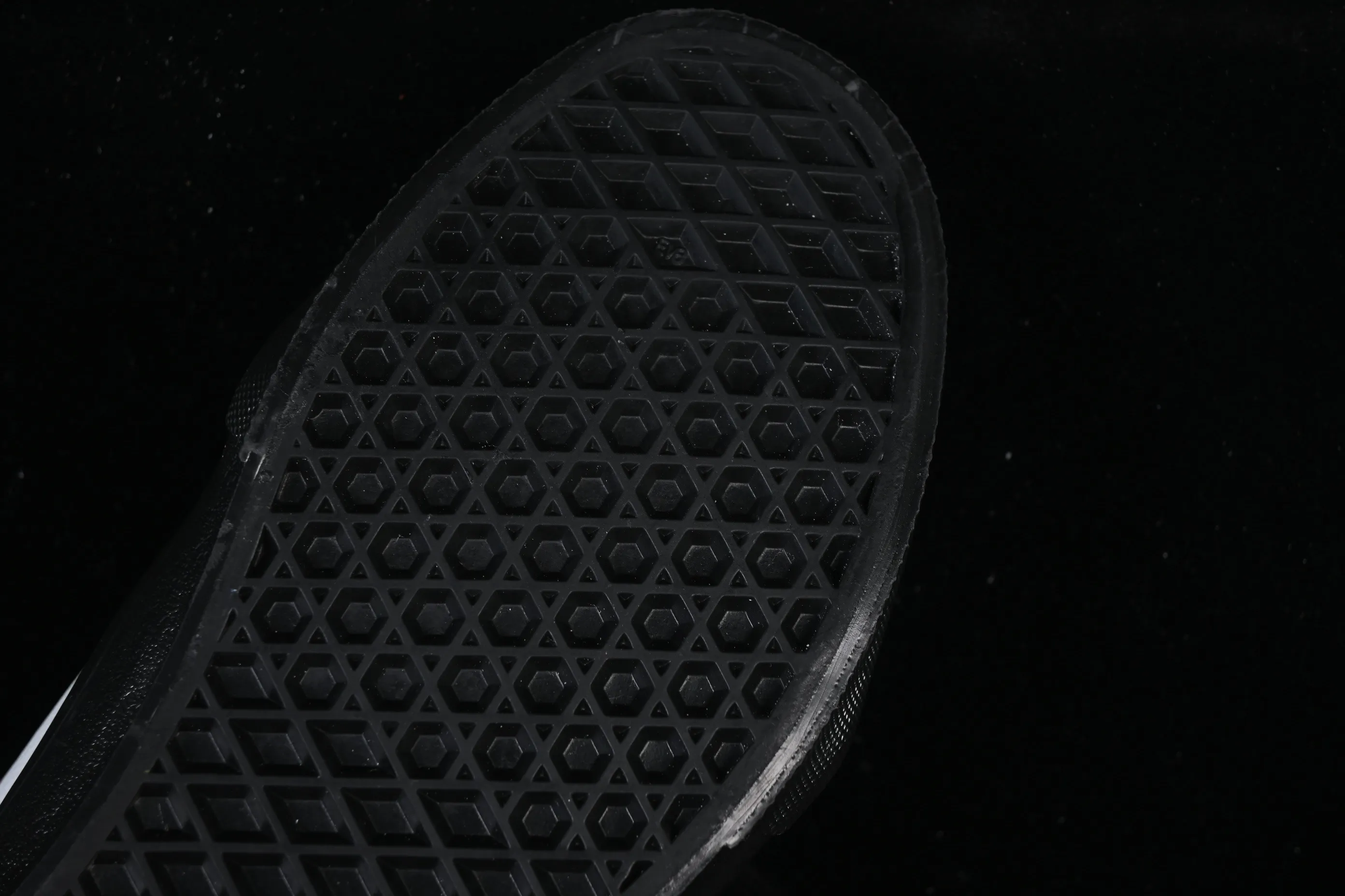 All categories Vans Vans series Vans Low Vans low-top Vans Knu Skool Vans plus velvet low-top casual skateboard shoes VN0009QCBMA